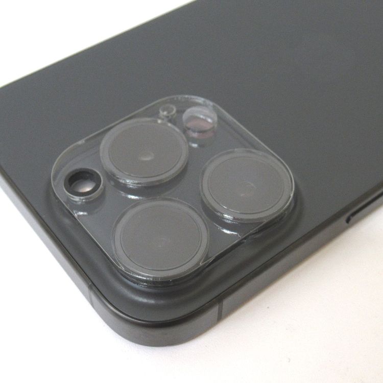 �ڼ��ߤʤߡۡ�36��SIM�ե꡼��iPhone15 Pro 256GB MTUC3J/A ����
