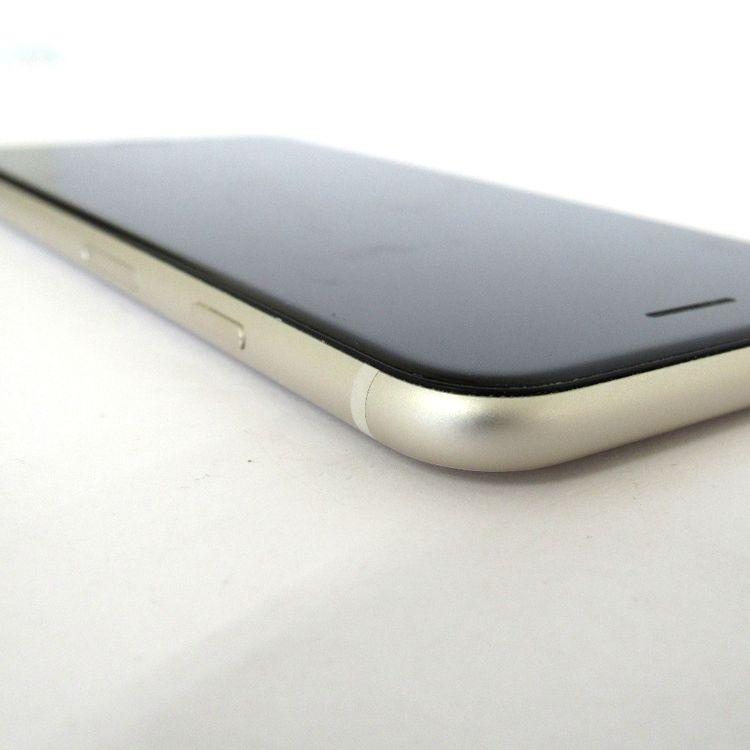 �ڼ��ߤʤߡۢ�AU��iphoneSE3 MMYK3J/A 256GB �������饤�� ��Ƚ�ꢣ���