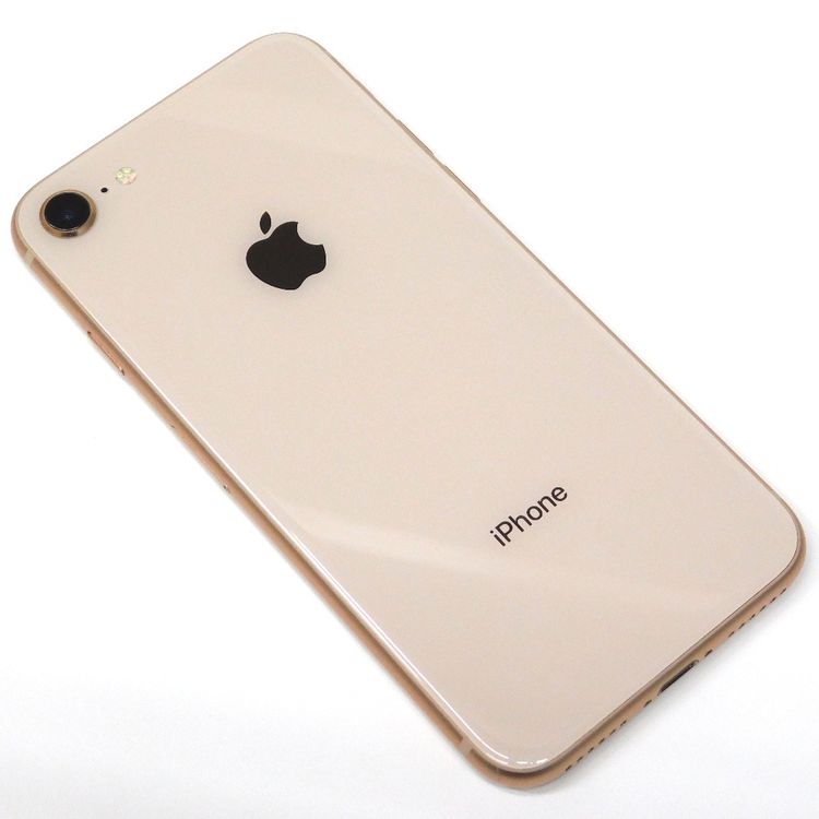 �ڼ��ߤʤߡۢ�au��iPhone8 MQ7A2J/A 64GB ������� �������