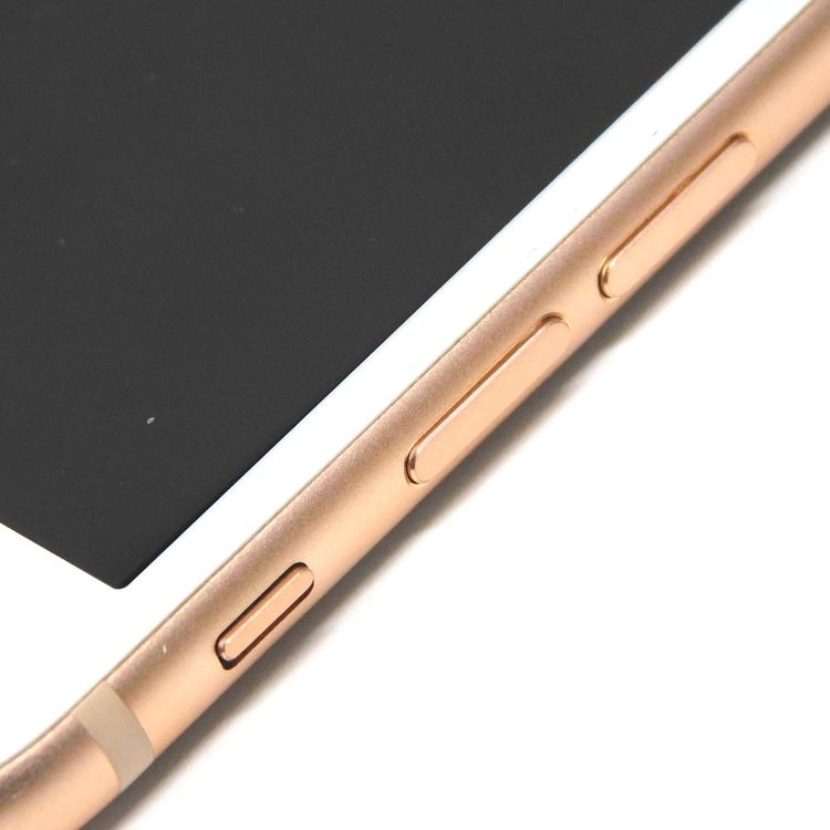 �ڼ��ߤʤߡۢ�au��iPhone8 MQ7A2J/A 64GB ������� �������