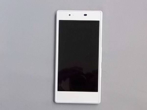 �ڼ��ߤʤߡۢ�AU��Quaphone KYV37�����ޡ��ȥե������