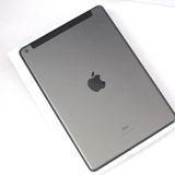 �ڼ��ߤʤߡۢ�AU��ipad (��8����) MYMH2J/A 32GB ��Ƚ�ꢣ���