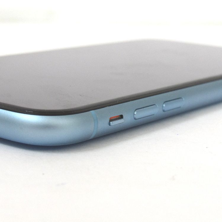 �ڼ��ߤʤߡ� ��docomo��iphone XR MT0U2J/A 128GB �֥롼 ��Ƚ�ꢣ���