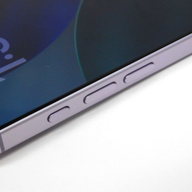 �ڼ��ߤʤߡۢ�Docomo��iPhone17 MG6A4J/A 256GB ��٥���� �������