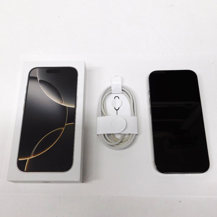 �ڼ��ߤʤߡۢ�au��iphone16Pro 256GB MYN33J/A �ʥ����� �������