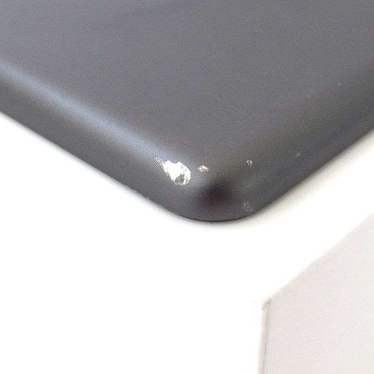 �ڼ��ߤʤߡۢ�AU��ipad (��8����) MYMH2J/A 32GB ��Ƚ�ꢣ���