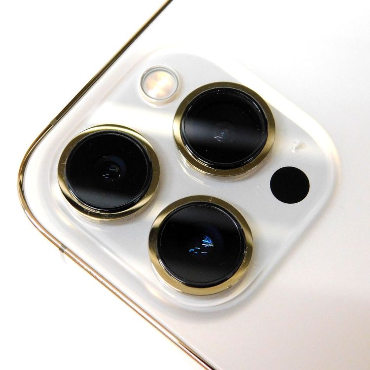 �ڼ��ߤʤߡۢ�Docomo��iPhone13Pro MLUQ3J/A 256GB ������� ��������