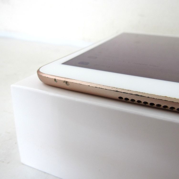 �ڼ��ߤʤߡۢ�Docomo��ipad Air ��3���� MV0F2J/A 64GB ��Ƚ�ꢣ���