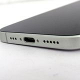 �ڼ��ߤʤߡۢ�Softbank��iphone16 MYDR3J/A 128GB  �ۥ磻�� �������