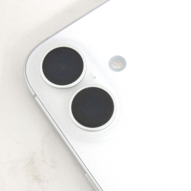 �ڼ��ߤʤߡۢ�AU��iphone16 MYDX3J/A 256GB  �ۥ磻�� ��Ƚ�ꢣ���
