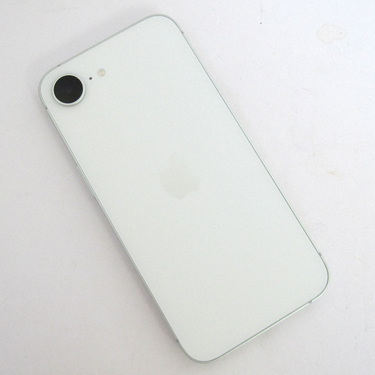 �ڼ��ߤʤߡۢ�AU��iphone16e MD1R4J/A 128GB �ۥ磻�� ��Ƚ�ꢣ����