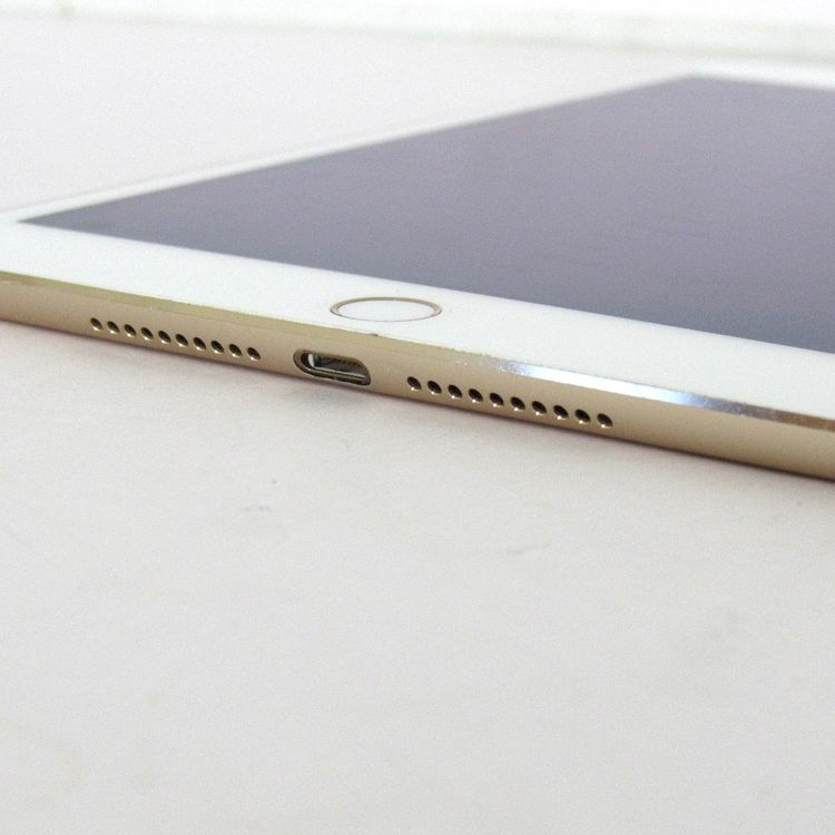 �ڼ��ߤʤߡۢ�softbank��ipadmini(��4����)MK782J/A 128GB ��Ƚ�����