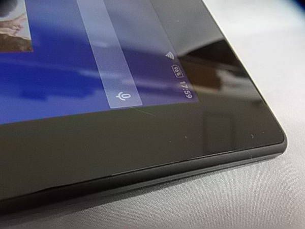 �ڼ��ߤʤߡۢ�SONY��Xperia Z2 Tablet��SGP512�����