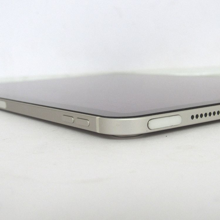 �ڼ��ߤʤߡۢ�AU��ipad Air(��5����) 64GB Wi-Fi+Cell ��Ƚ�ꢣ���