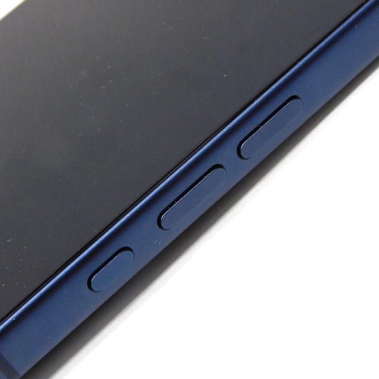 �ڼ��ߤʤߡۢ�au��iphone17Pro 256GB MG874J/A �֥롼 ��������