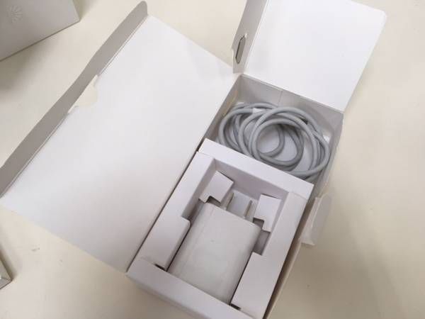 �ڼ��ߤʤߡ�22529 HUAWEI nova CAN-L12 �����˥��॰�졼 ���