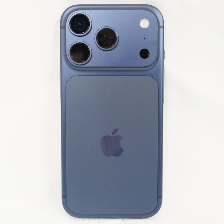 �ڼ��ߤʤߡۡ�1136��SIM�ե꡼��iPhone17Pro 256GB MG874J/A������