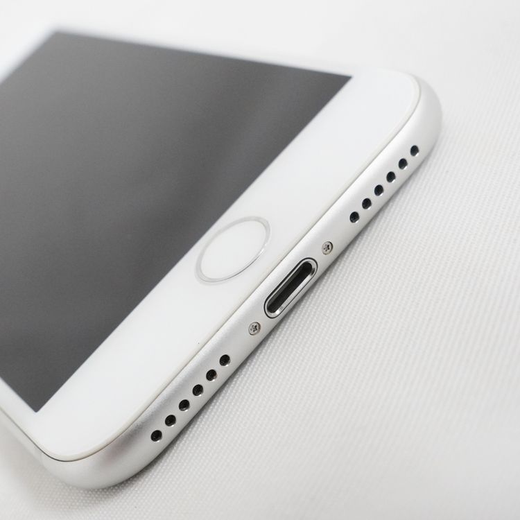 �ڼ��ߤʤߡۡ�1124���ɥ����iPhone8 MQ792J/A 64GB ����С������