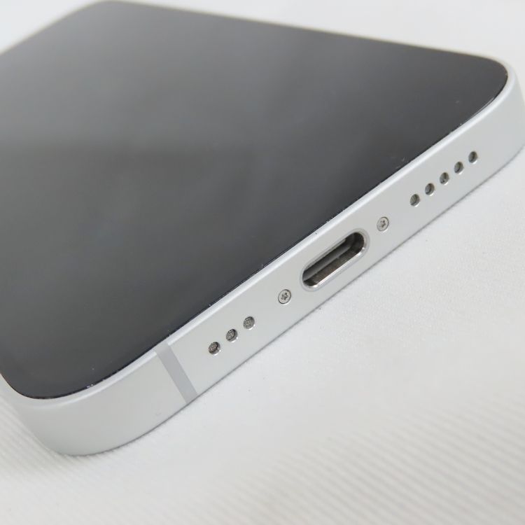 �ڼ��ߤʤߡۡ�1094���ɥ����iPhone16e MD1R4J/A 128GB �ۥ磻�ȡ�����