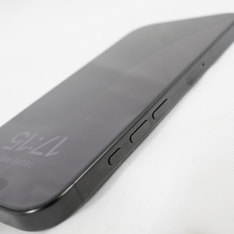 �ڼ��ߤʤߡۡ�1113��au��iPhone 16 Pro 128GB  MYMV3J/A������