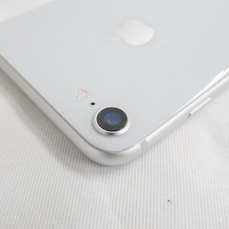�ڼ��ߤʤߡۡ�1124���ɥ����iPhone8 MQ792J/A 64GB ����С������