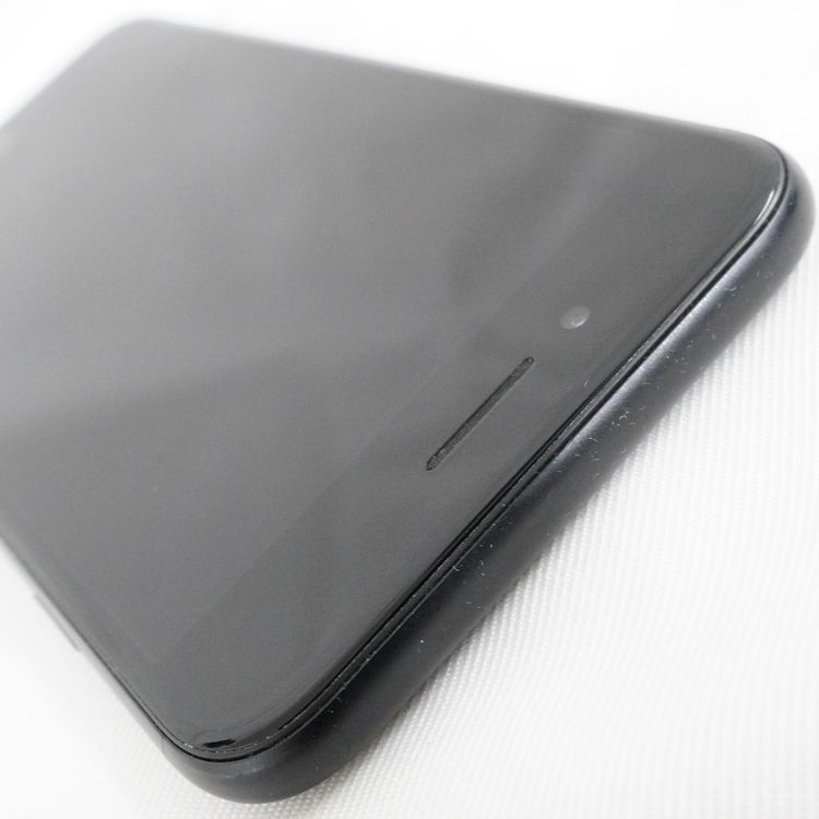 �ڼ��ߤʤߡۡ�1138��au��iPhoneSE2 MHGP3J/A 64GB�����