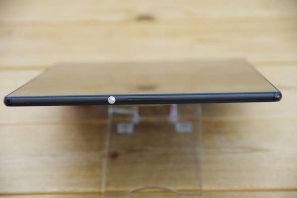 ムスビー｜中古 〇 docomo SO-05G Xperia Z4 Tablet ブラック 