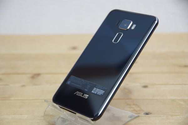 ��� ASUS ZenFone3 ZE520KL �֥�å� SIM�ե꡼ �֥롼������Х���