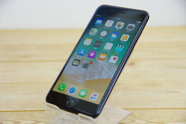 ムスビー｜中古 au iPhone 7 Plus 256GB ジェットブラック ブルータス 