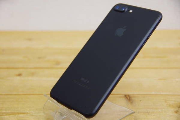 ムスビー｜中古 ドコモ iPhone 7 Plus 128GB ブラック SIMロック解除 