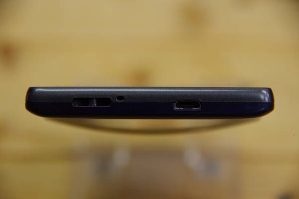 ��� UQ mobile KYOCERA DIGNO V KYV42 �ͥ��ӡ� �֥롼������Х���