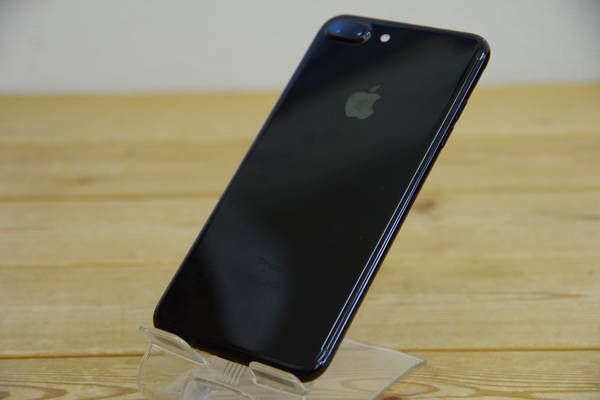 ムスビー｜中古 au iPhone 7 Plus 256GB ジェットブラック ブルータス 