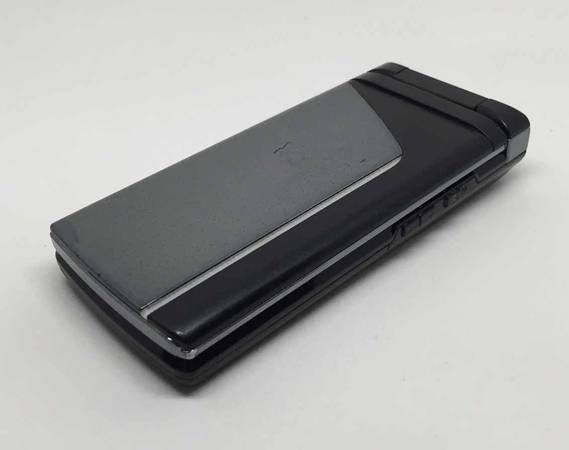 ¿ݾա̵աdocomo F-01B ֥å