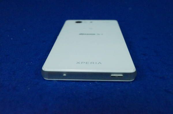 ����Ţ�docomo Xperia Z3 Compact SO-02G White [15]
