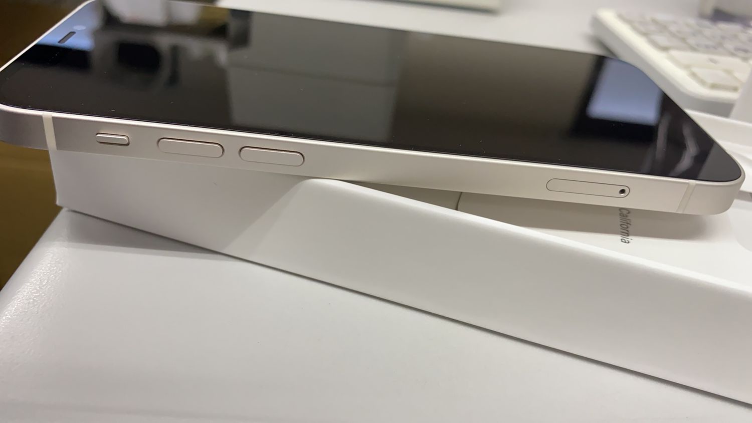 ムスビー｜[Quality Shop]中古美品SIMフリー iPhone12 64GB 白 