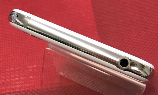 ��������ʡ�au AQUOS R SHV39 �ۥ磻�� ���֥����ݾڡ�