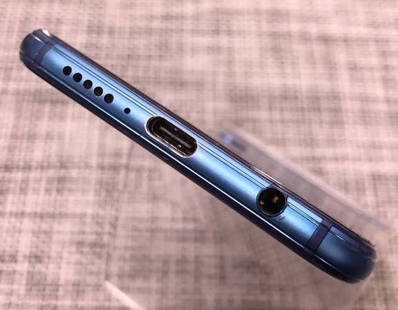 ����š�au HUAWEI P20 lite HWV32 �֥롼���֥����ݾڡ�