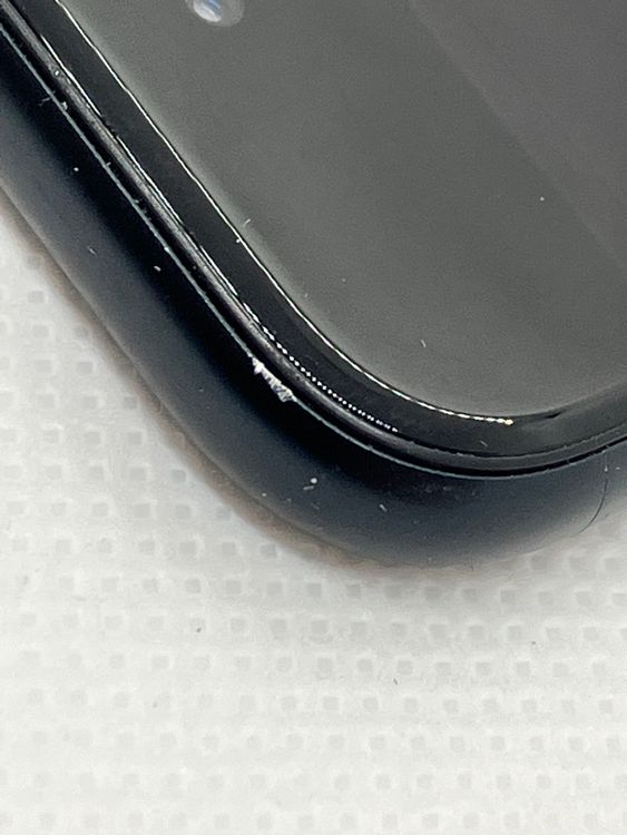 ���� iPhone��SE3��64GB���ߥåɥʥ��ȡ�SIM���å�����Ѥ�