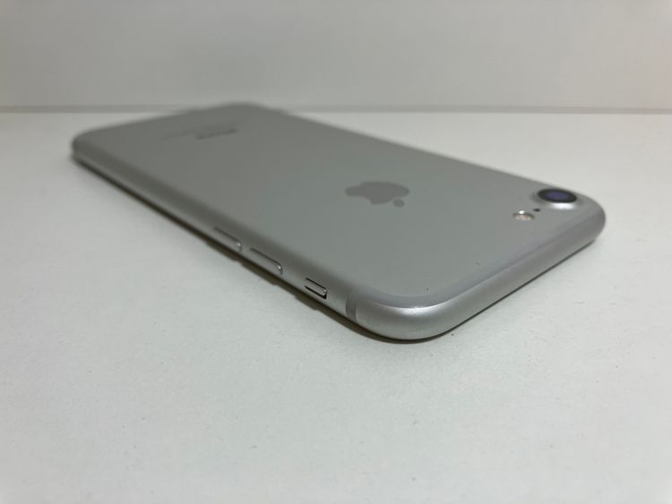���� iPhone7��32GB������С���SIM���å�����Ѥߡ����ʥ������դ�