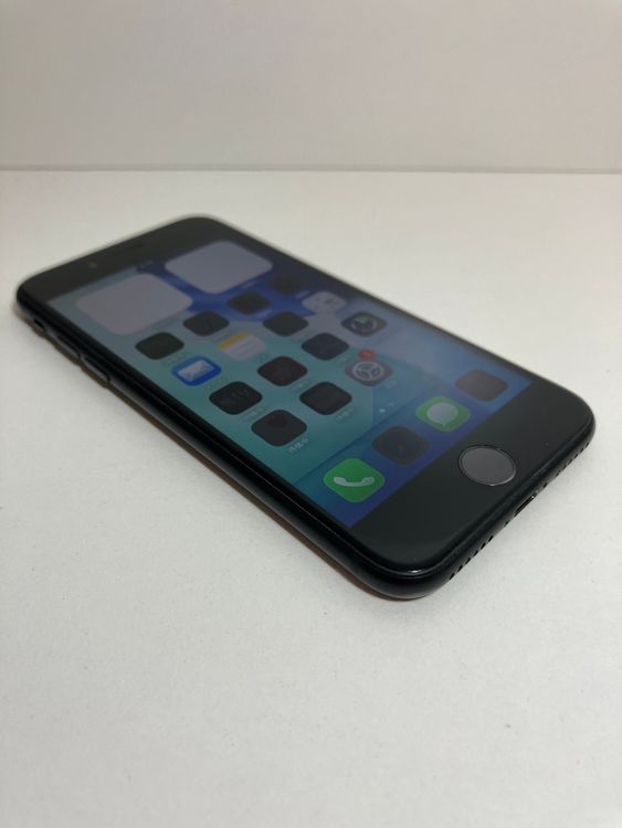 ���� iPhone��SE2��64GB���֥�å���SIM���å�����Ѥ�  ���ʥ������դ�