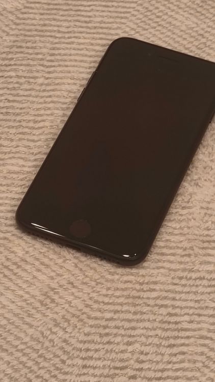 ���� iPhone��SE3��64GB���ߥåɥʥ��ȡ�����ե꡼