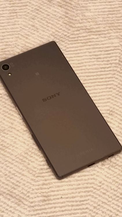 ���ʡ�XPERIA Z5���ץ�ߥ���(E6683)������ե꡼
