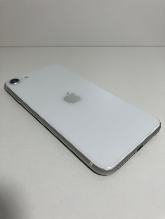 ���� iPhone��SE2��64GB���ۥ磻�ȡ�SIM���å�����Ѥ�  ���ʥ������դ�