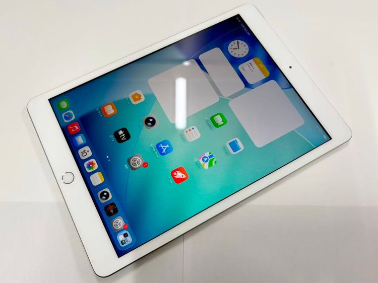 ������Х����SIM�ե꡼ iPad(��8����) Wi-Fi+Cell 32GB ����С�
