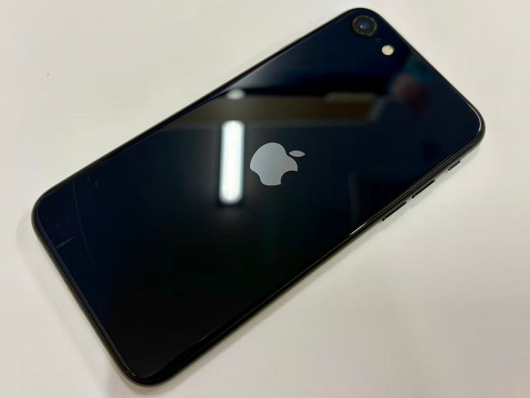������Х�����Хåƥ꡼93���iPhone SE(��3����) 64GB �ߥåɥʥ���