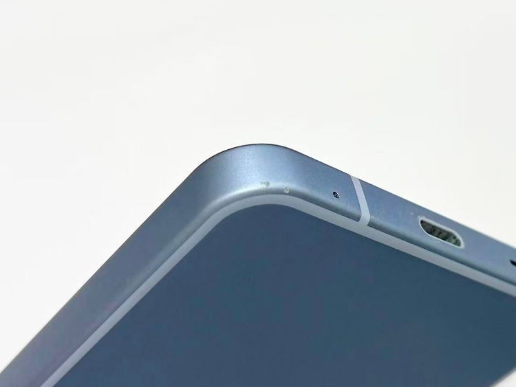 ������Х����SIM�ե꡼ Softbank AQUOS sense9 A405SH �֥롼