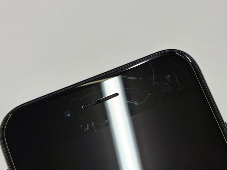 ������Х��������SIM�ե꡼ iPhone SE(��3����) 64GB �ߥåɥʥ���