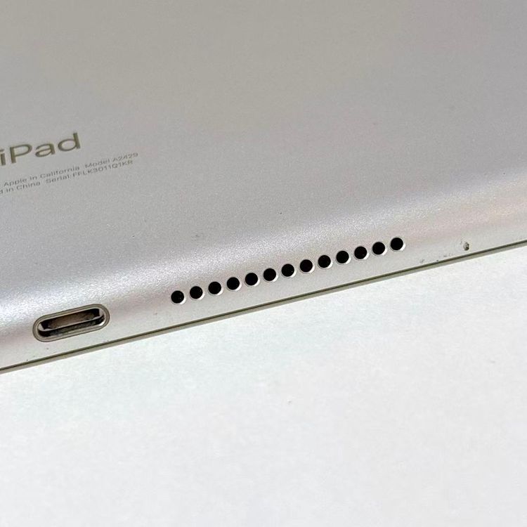 ������Х����iPad(��8����) Wi-Fi+Cell 128GB NYMM2J/A ����С�