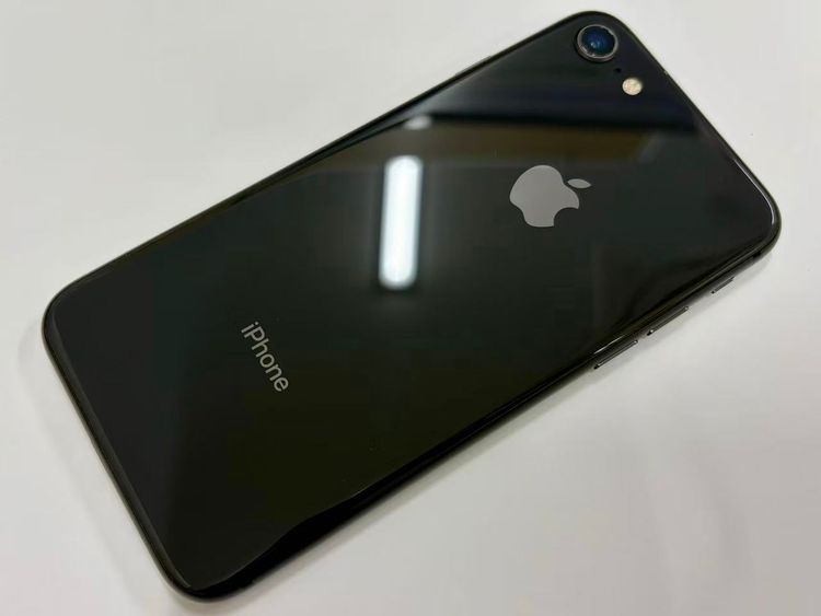ХSIMե꡼ iPhone8 64GB ڡ쥤