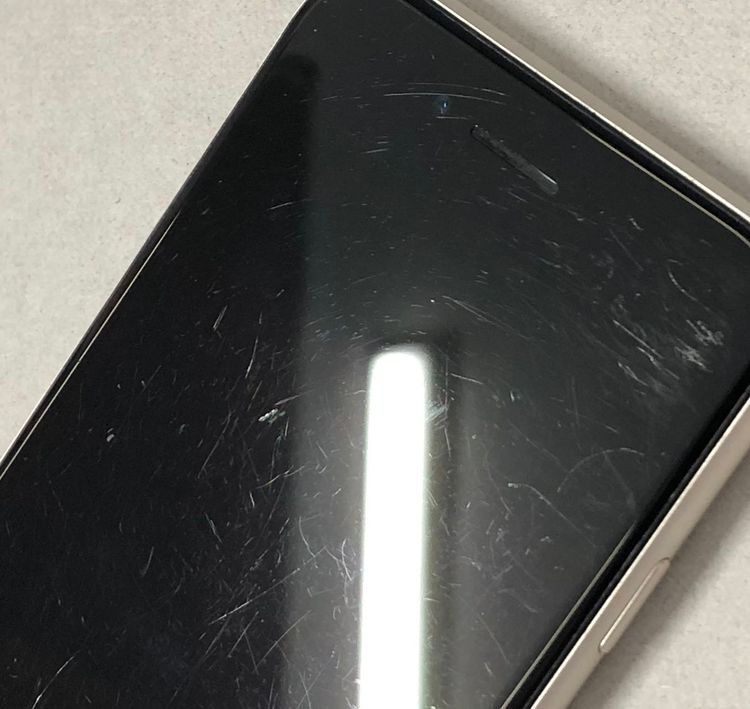 ������Х����SIM�ե꡼ iPhone SE(��3����) 64GB �������饤��